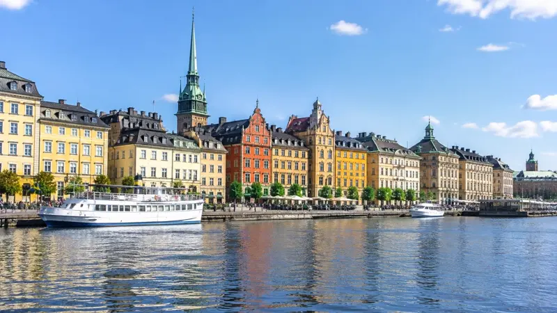 Uferpromenade von Gamla Stan in Stockholm, Schweden