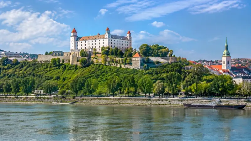 Burg Bratislava über der Donau, Slowakei